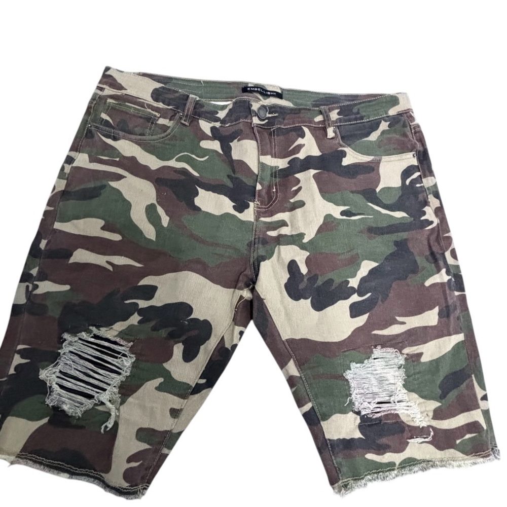 Embellish Camouflage Ripped Men Shorts 42